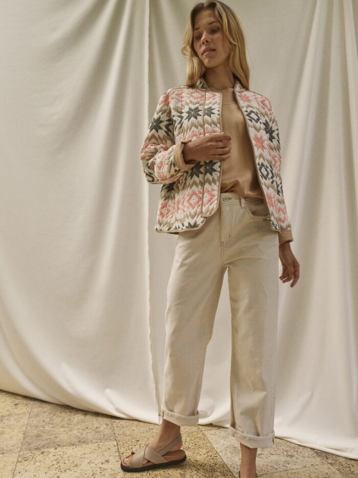 134710 Astrid Silk Tank Top – 152300 SP Willy Gallia Jacket – 151640 Rachel Glam Pant – 152190 MM Sete Leather Sandal_1