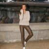 153900 Thora V-Neck Knit – 156940 MMLucia Stretch Leather Legging_1